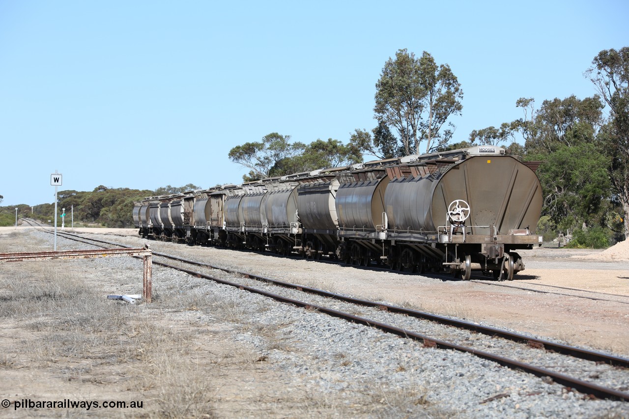 130703 0192
Tooligie, a rake of loaded grain waggons of the HAN, HBN and HCN types awaits collection for the trip to Port Lincoln. 3rd July 2013.
