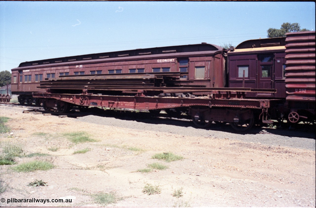 146-16
Seymour, preserved broad gauge Victorian Railways Q type bogie flat waggon 124 Q loaded with rail. Built at Newport Workshops January 1926, moved off register February 1979.
Keywords: Q-type;Q124;