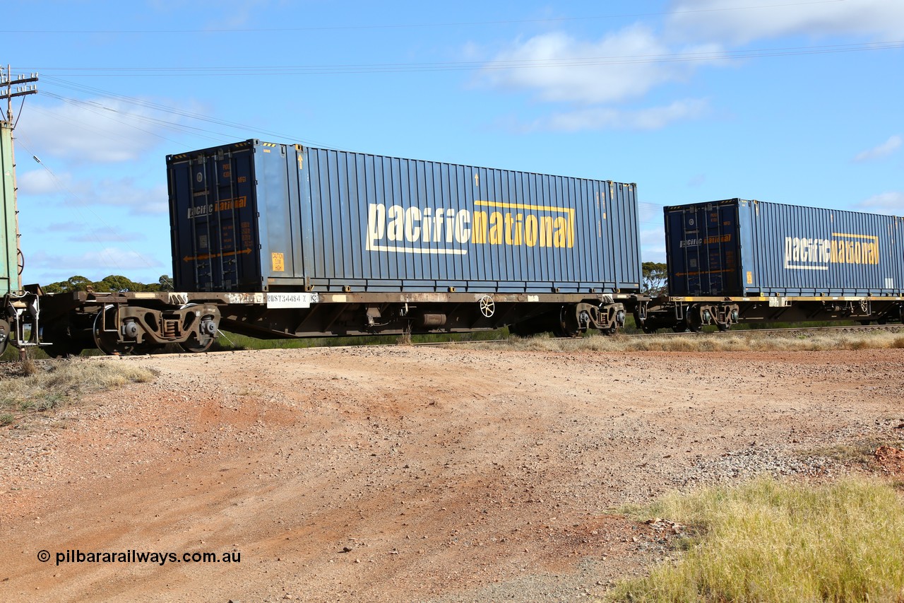 160522 2373
Parkeston, 7MP7 priority service train, RQSY 34484 container waggon with a 48' Pacific National box PNXL 4306.
Keywords: RQSY-type;RQSY34484;Tulloch-Ltd-NSW;OCY-type;