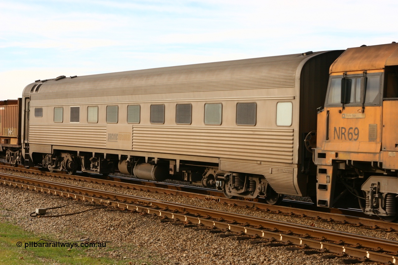 070606 9886
Midland, Pacific National RZBY type crew accommodation car RZBY 208 on train WP2, built by Comeng NSW as ER type stainless steel air conditioned crew dormitory car ER 208 in 1969, sold to National Rail and converted to crew car in 1997.
Keywords: RZBY-type;RZBY208;Comeng-NSW;ER-type;