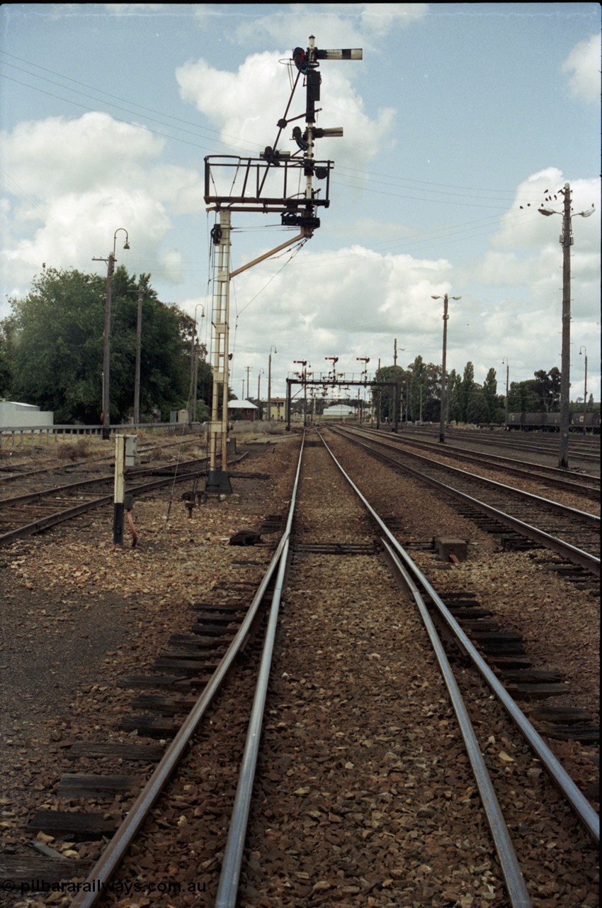 190-06
Cootamundra, NSW Main South, looking north, further north from 190-05, shows rear of mechanical lower quadrant semaphore signal post.
