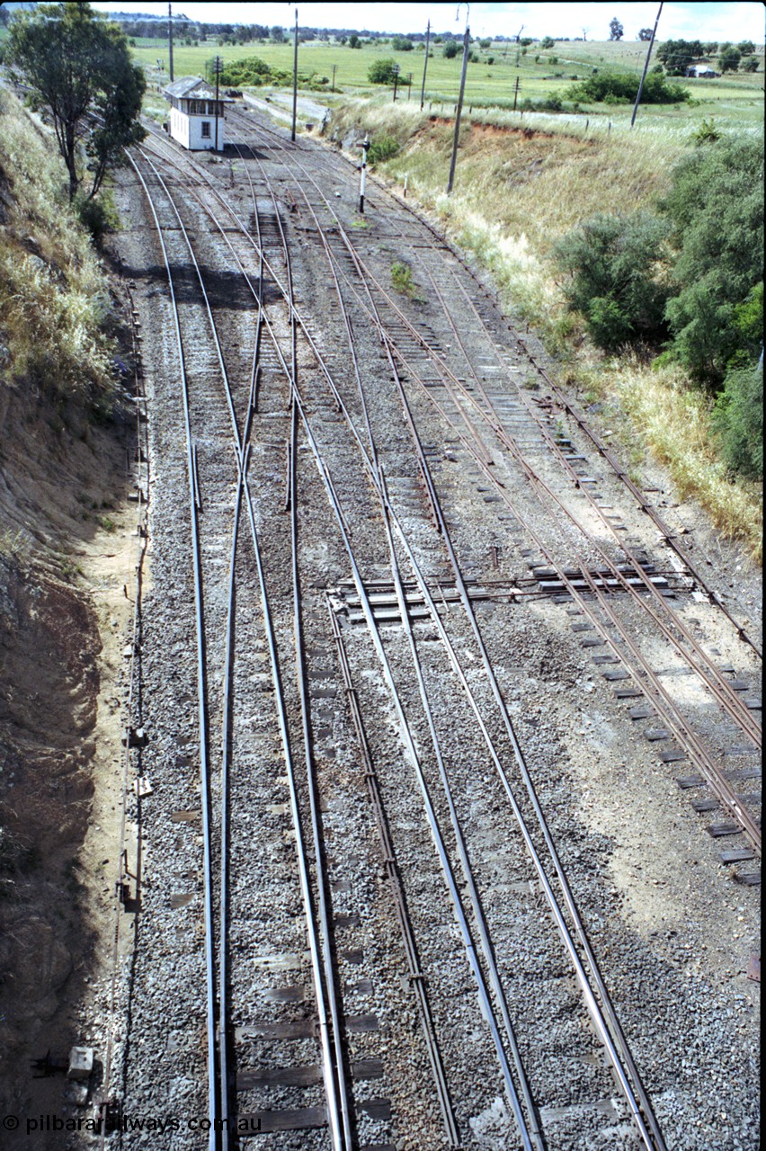 190-19
Demondrille, NSW Main South, looking south toward the North Box and platforms from the Wombat Road overbridge. The Dock Siding and platform are visible on the right.
