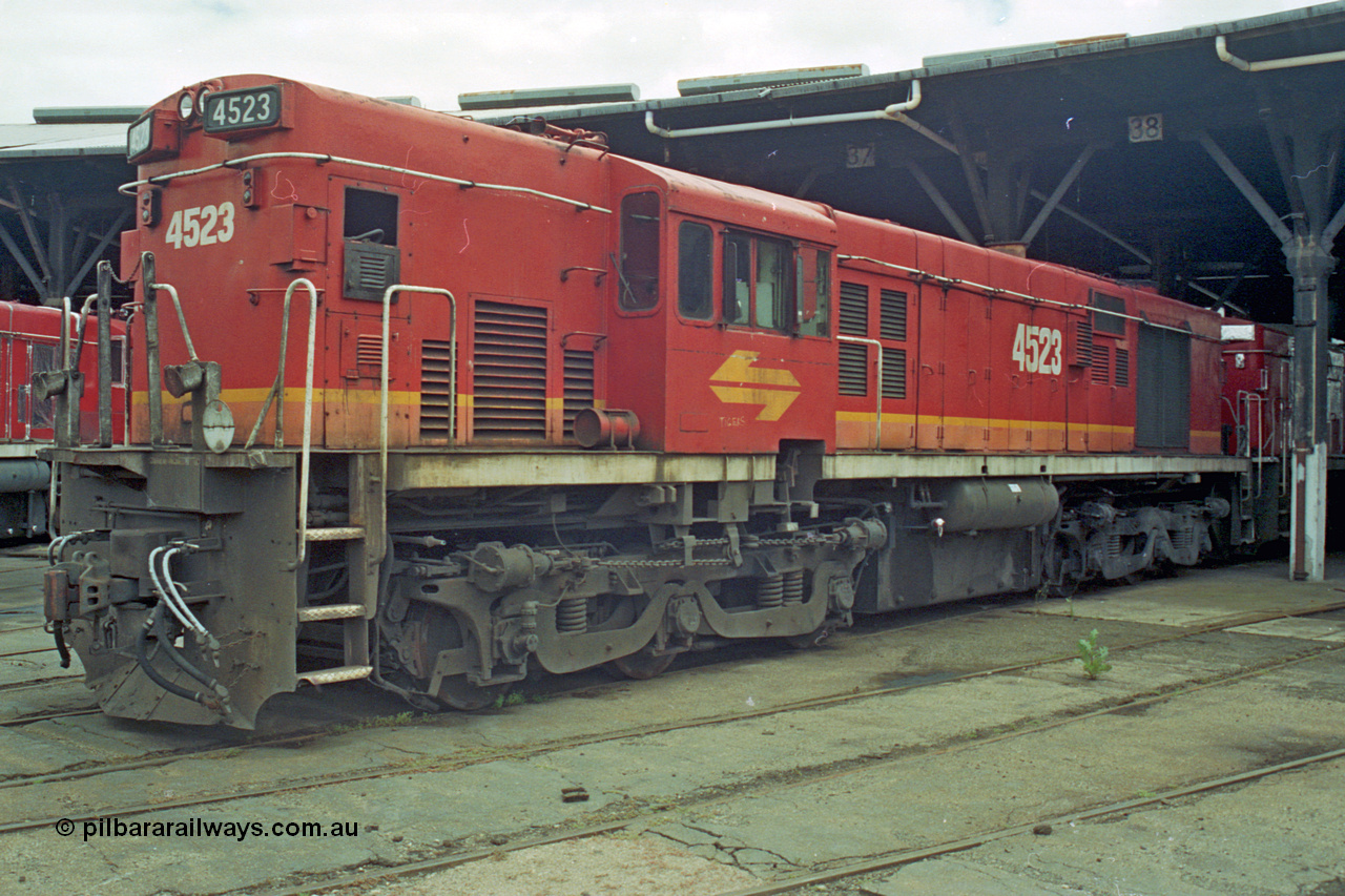 192-10
Junee, NSWSRA standard gauge locomotive depot, stored NSWGR 45 class unit 4523 an ALCo RSD-20 or DL-541, built by AE Goodwin in 1963 with serial 84165.
Keywords: 45-class;4523;AE-Goodwin;ALCo;RSD-20;DL-541;84165;