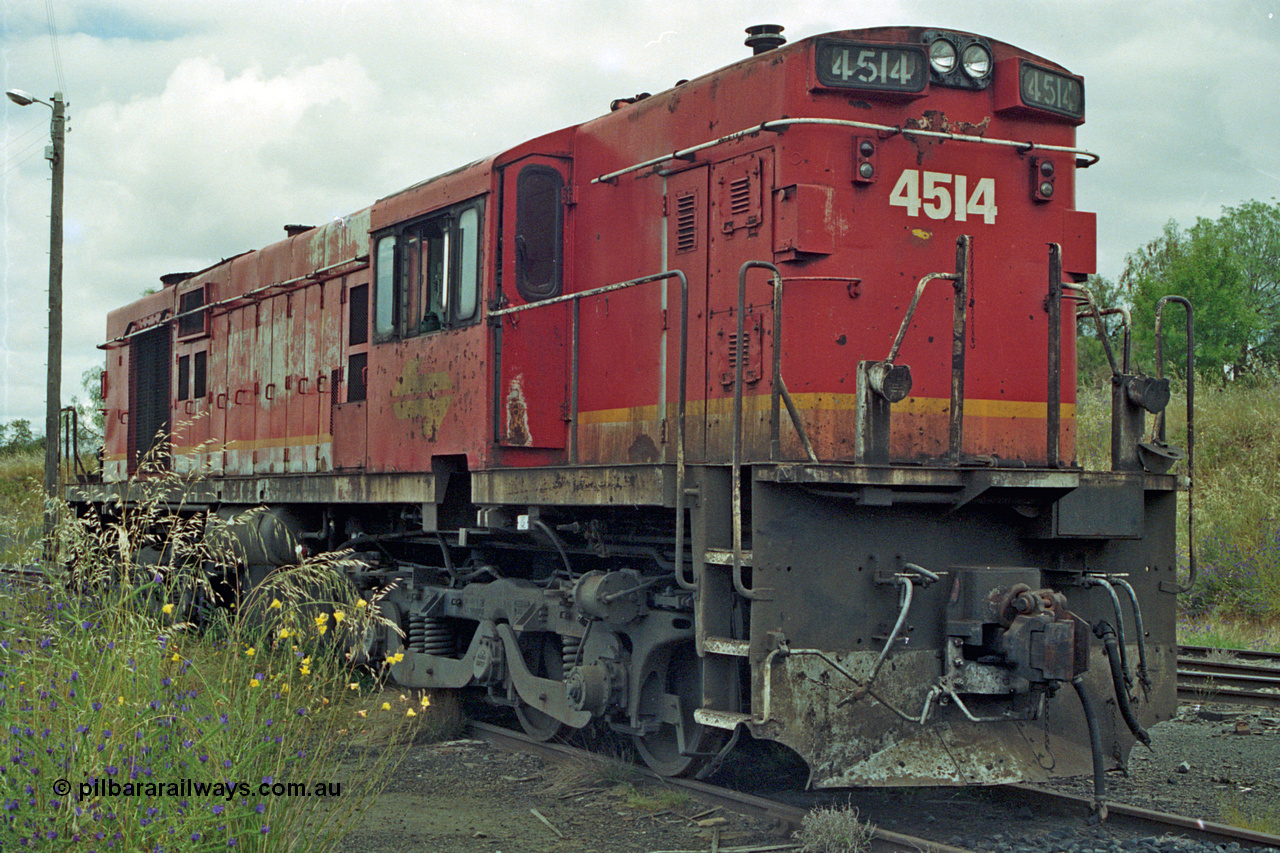 192-17
Junee, NSWSRA standard gauge locomotive depot, stored NSWGR 45 class unit 4514 an ALCo RSD-20 or DL-541 built by AE Goodwin in 1962 with serial 84156.
Keywords: 45-class;4514;AE-Goodwin;ALCo;RSD-20;DL-541;84156;