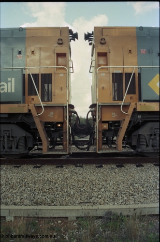 199-10
Meckering, National Rail NR class units NR 19 and NR 20, view of back to back coupling arrangement.
Keywords: NR-class;NR20;Goninan;GE;CV40-9i;7250-04/97-222;
