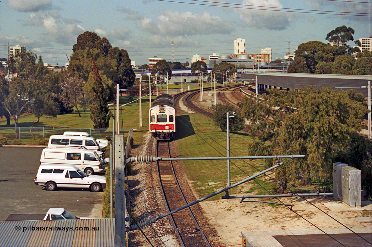 208-1-23
East Perth, narrow gauge Trans Perth two car set with Goninan NSW built ADC class the rear of a Perth bound service.
