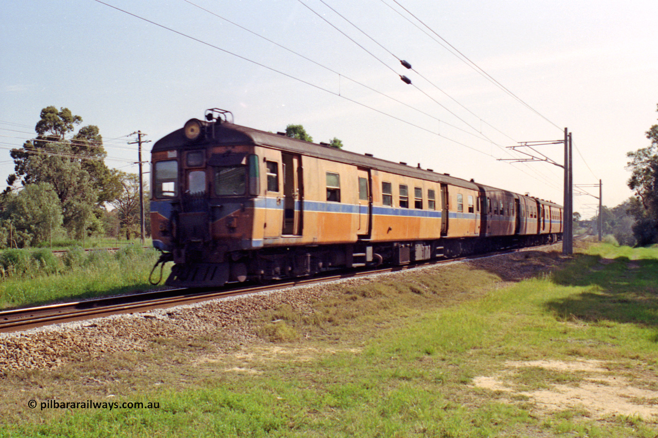 209-10
ADG-ADA-ADG triple set on an up service from Midland.
Keywords: ADG-type;