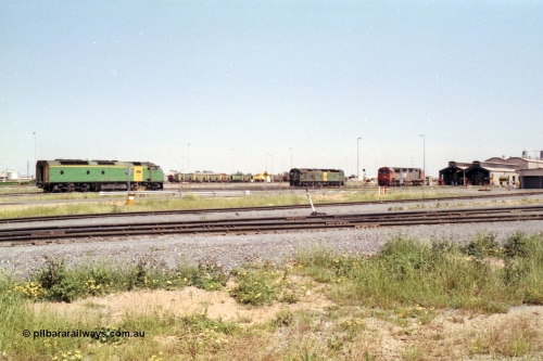 215-26
Dry Creek Motive Power Centre, view across to Dry Creek Yard, with locos scattered around, CL class CL 17, BL class BL 31 and V/Line N class N 473.
Keywords: CL-class;CL17;Clyde-Engineering-Granville-NSW;EMD;AT26C;71-757;bulldog;