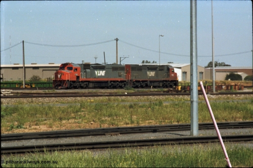 216-08
Dry Creek Yard, a pair of broad gauge V/Line C class locomotives rest between jobs.
Keywords: C-class;Clyde-Engineering-Rosewater-SA;EMD;GT26C;
