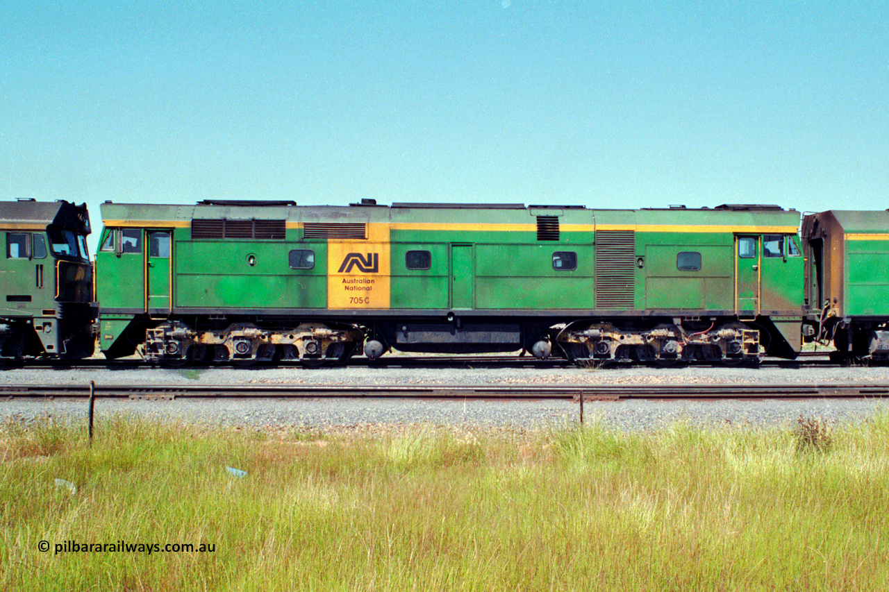 217-18
Dry Creek Motive Power Centre, side view of Australian National 700 class locomotive 705 AE Goodwin ALCo model DL500G serial G6059-3.
Keywords: 700-class;705;AE-Goodwin;ALCo;DL500G;G6059-3;