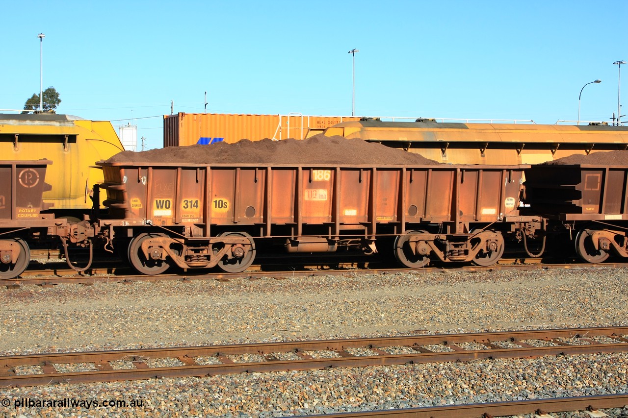 100602 8693
WO type iron ore waggon WO 31410 is one of a batch of eleven replacement waggons built by WAGR Midland Workshops between 1970 and 1971 with fleet number 186 for Koolyanobbing iron ore operations, with a 75 ton and 1018 ft³ capacity, West Kalgoorlie loaded with fines, 2nd June 2010.
Keywords: WO-type;WO31410;WAGR-Midland-WS;