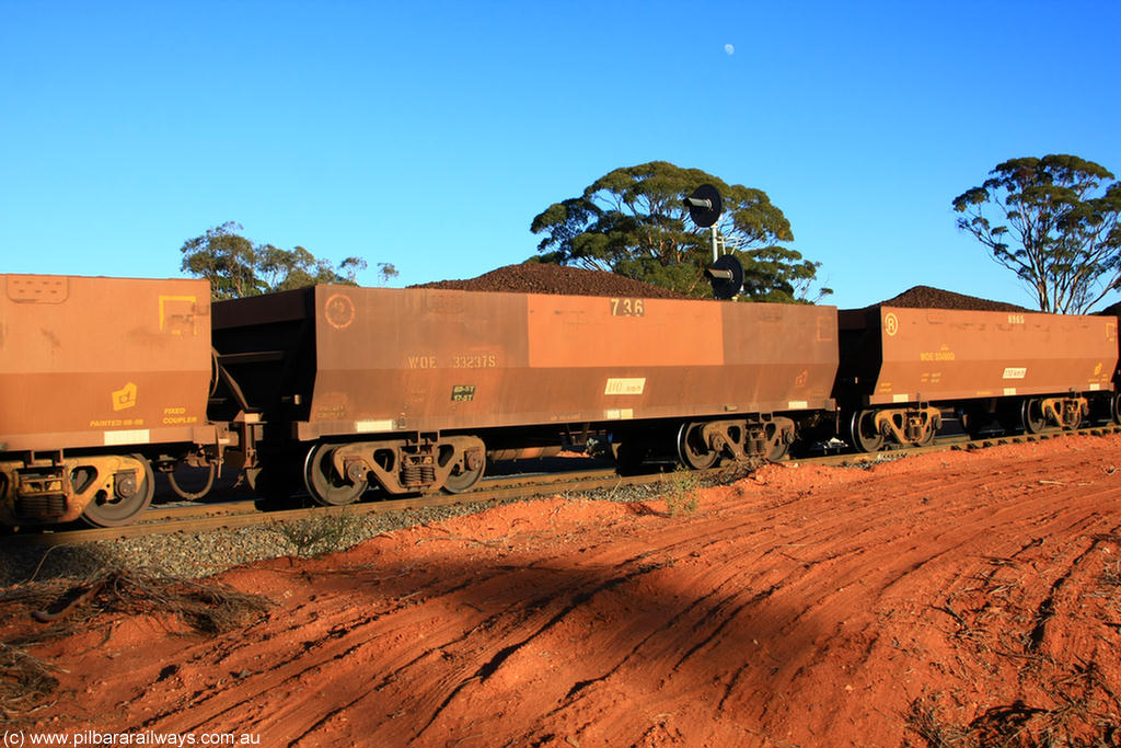 100731 02295
WOE type iron ore waggon WOE 33237 is one of a batch of twenty seven built by Goninan WA between September and October 2002 with serial number and fleet number 736 for Koolyanobbing iron ore operations, on loaded train 6413 at Binduli Triangle, 31st July 2010.
Keywords: WOE-type;WOE33237;Goninan-WA;950103-004;