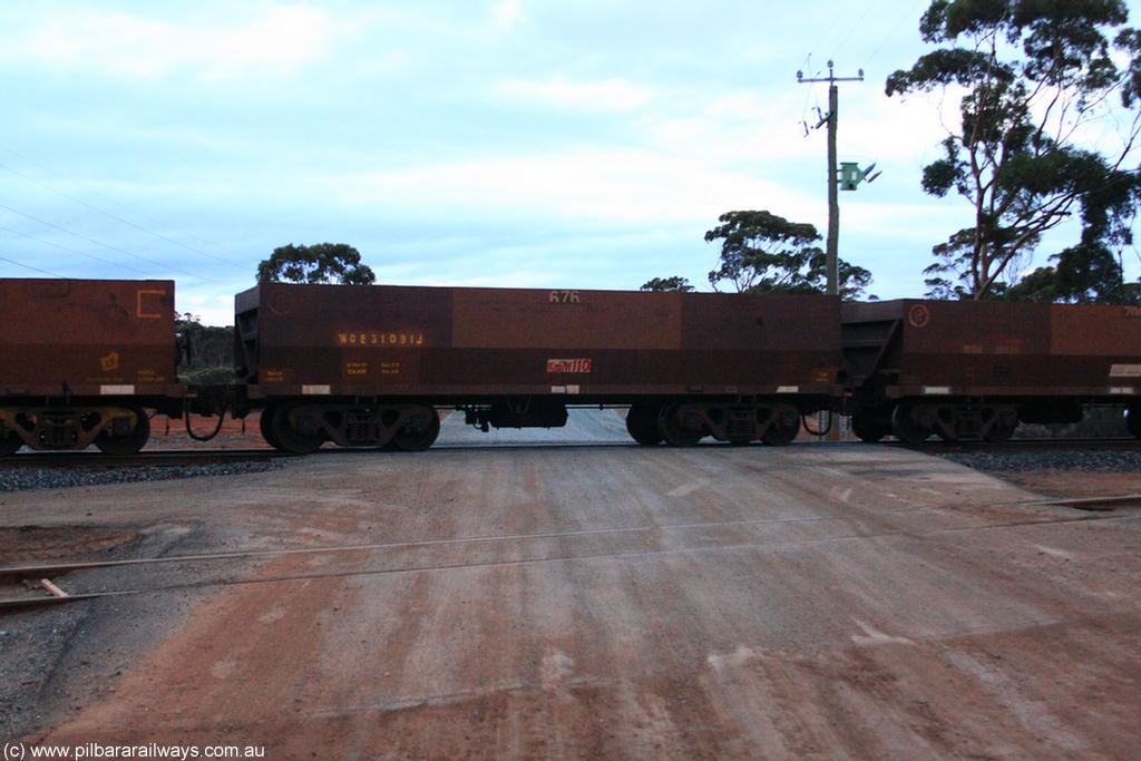 100822 6242
WOE type iron ore waggon WOE 31091 is one of a batch of one hundred and thirty built by Goninan WA between March and August 2001 with serial number 950092-081 and fleet number 676 for Koolyanobbing iron ore operations, on empty train 1416 at Hampton, 22nd August 2010.
Keywords: WOE-type;WOE31091;Goninan-WA;950092-081;