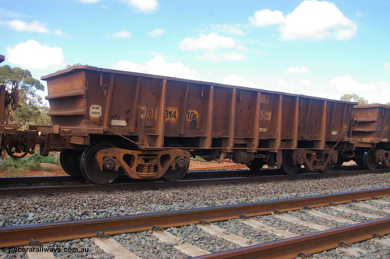 PD 12614
Binduli, WO type iron ore waggon WO 31410 is one of a batch of eleven replacement waggons built by WAGR Midland Workshops between 1970 and 1971 with fleet number 186 for Koolyanobbing iron ore operations, with a 75 ton and 1018 ft³ capacity. Seen here with the body top lip also fitted.
Keywords: Peter-D-Image;WO-type;WO31410;WAGR-Midland-WS;