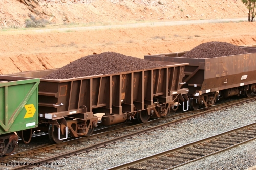 060116 2680
WOD type iron ore waggon WOD 31459 is one of a batch of sixty two built by Goninan WA between April and August 2000 with serial number 950086-031 and fleet number 522 for Koolyanobbing iron ore operations with a 75 ton capacity build date 06/2000, for Portman Mining to cart their Koolyanobbing iron ore to Esperance, West Kalgoorlie 16th January 2006.
Keywords: WOD-type;WOD31459;Goninan-WA;950086-031;