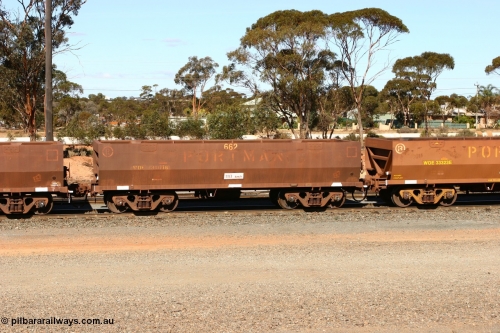 070529 9378
WOE type iron ore waggon WOE 31077 is one of a batch of one hundred and thirty built by Goninan WA between March and August 2001 with serial number 950092-067 and fleet number 662 for Koolyanobbing iron ore operations, West Kalgoorlie, May 29, 2007.
Keywords: WOE-type;WOE31077;Goninan-WA;950092-067;