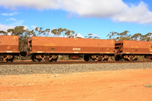 100729 01487
WOE type iron ore waggon WOE 33526 is one of a batch of one hundred and twenty eight built by United Group Rail WA between August 2008 and March 2009 with serial number 950211-066 and fleet number 9014 for Koolyanobbing iron ore operations, Binduli July 29, 2010.
Keywords: WOE-type;WOE33526;United-Group-Rail-WA;950211-066;
