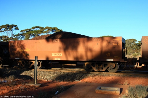 100731 02282
WOE type iron ore waggon WOE 33422 is one of a batch of one hundred and forty one built by United Group Rail WA between November 2005 and April 2006 with serial number 950142-127 and fleet number 8921 for Koolyanobbing iron ore operations, on loaded train 6413 at Binduli Triangle, July 31, 2010.
Keywords: WOE-type;WOE33422;United-Group-Rail-WA;950142-127;