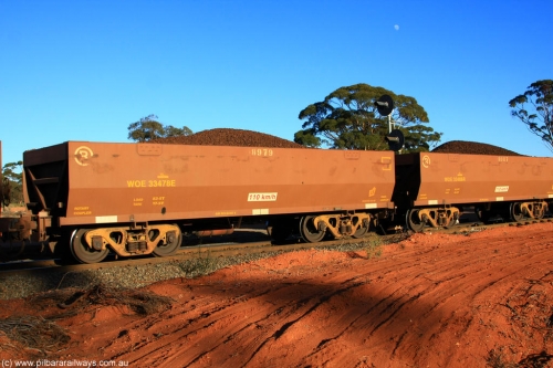 100731 02291
WOE type iron ore waggon WOE 33478 is one of a batch of one hundred and twenty eight built by United Group Rail WA between August 2008 and March 2009 with serial number 950211-020 and fleet number 8979 for Koolyanobbing iron ore operations, on loaded train 6413 at Binduli Triangle, July 31, 2010.
Keywords: WOE-type;WOE33478;United-Group-Rail-WA;950211-020;