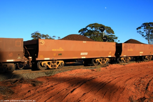 100731 02305
WOE type iron ore waggon WOE 33524 is one of a batch of one hundred and twenty eight built by United Group Rail WA between August 2008 and March 2009 with serial number 950211-064 and fleet number 9022 for Koolyanobbing iron ore operations, on loaded train 6413 at Binduli Triangle, July 31, 2010.
Keywords: WOE-type;WOE33524;United-Group-Rail-WA;950211-064;