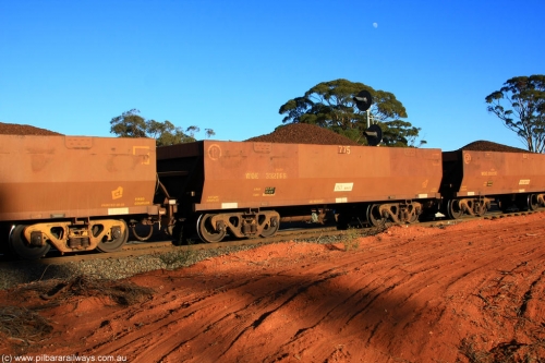 100731 02310
WOE type iron ore waggon WOE 33276 is one of a batch of thirty five built by Goninan WA between January and April 2005 with serial number 950104-016 and fleet number 775 for Koolyanobbing iron ore operations, on loaded train 6413 at Binduli Triangle, July 31, 2010.
Keywords: WOE-type;WOE33276;Goninan-WA;950104-016;
