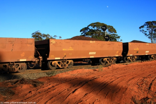 100731 02316
WOE type iron ore waggon WOE 33489 is one of a batch of one hundred and twenty eight built by United Group Rail WA between August 2008 and March 2009 with serial number 950211-029 and fleet number 8991 for Koolyanobbing iron ore operations, on loaded train 6413 at Binduli Triangle, July 31, 2010.
Keywords: WOE-type;WOE33489;United-Group-Rail-WA;950211-029;