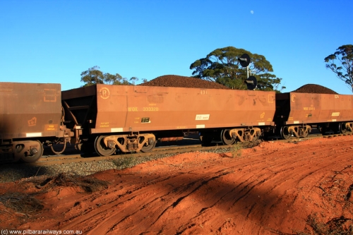 100731 02331
WOE type iron ore waggon WOE 33332 is one of a batch of one hundred and forty one built by United Goninan WA between November 2005 and April 2006 with serial number 950142-037 and fleet number 831 for Koolyanobbing iron ore operations, on loaded train 6413 at Binduli Triangle, July 31, 2010.
Keywords: WOE-type;WOE33332;United-Goninan-WA;950142-037;