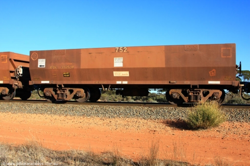 100731 02416
WOE type iron ore waggon WOE 33253 is one of a batch of twenty seven built by Goninan WA between September and October 2002 with serial number 950103-020 and fleet number 752 for Koolyanobbing iron ore operations Trial waggon, on empty train 6418 at Binduli Triangle, July 31, 2010.
Keywords: WOE-type;WOE33253;Goninan-WA;950103-020;