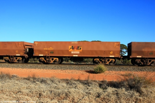 100731 02443
WOE type iron ore waggon WOE 33500 is one of a batch of one hundred and twenty eight built by United Group Rail WA between August 2008 and March 2009 with serial number 950211-040 and fleet number 8995 and ARG decal for Koolyanobbing iron ore operations, on empty train 6418 at Binduli Triangle, July 31, 2010.
Keywords: WOE-type;WOE33500;United-Group-Rail-WA;950211-040;