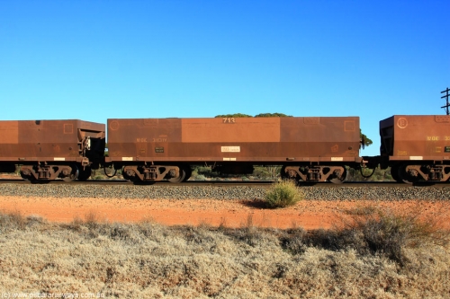 100731 02463
WOE type iron ore waggon WOE 31131 is one of a batch of one hundred and thirty built by Goninan WA between March and August 2001 with serial number 950092-121 and fleet number 713 for Koolyanobbing iron ore operations, on empty train 6418 at Binduli Triangle, July 31, 2010.
Keywords: WOE-type;WOE31131;Goninan-WA;950092-121;