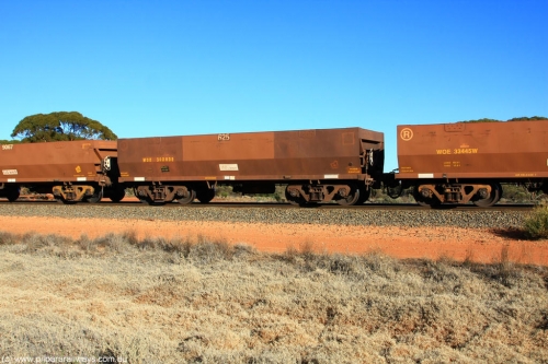100731 02509
WOE type iron ore waggon WOE 30283 is one of a batch of one hundred and thirty built by Goninan WA between March and August 2001 with serial number 950092-033 and fleet number 625 for Koolyanobbing iron ore operations, on empty train 6418 at Binduli Triangle, July 31, 2010.
Keywords: WOE-type;WOE30283;Goninan-WA;950092-033;