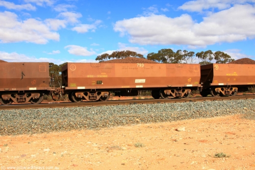 100731 02868
WOE type iron ore waggon WOE 33294 is one of a batch of thirty five built by United Goninan WA between January and April 2005 with serial number 950104-034 and fleet number 793 for Koolyanobbing iron ore operations, on loaded train 7415 at Binduli Triangle, July 31, 2010.
Keywords: WOE-type;WOE33294;United-Goninan-WA;950104-034;