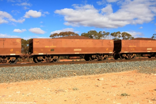 100731 02924
WOE type iron ore waggon WOE 33326 is one of a batch of one hundred and forty one built by United Goninan WA between November 2005 and April 2006 with serial number 950142-031 and fleet number 825 for Koolyanobbing iron ore operations, on loaded train 7415 at Binduli Triangle, July 31, 2010.
Keywords: WOE-type;WOE33326;United-Goninan-WA;950142-031;