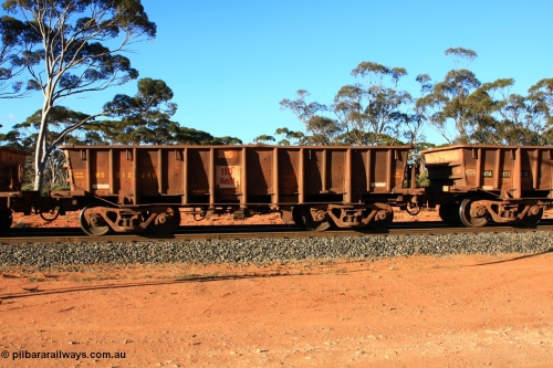 100731 03069
WO type iron ore waggon WO 31226 is one of a batch of eighty six built by WAGR Midland Workshops between 1967 and March 1968 with fleet number 120 for Koolyanobbing iron ore operations, with a 75 ton and 1018 ft³ capacity, empty train arriving at Binduli Triangle, July 31, 2010. This unit was converted to WOS superphosphate in the late 1980s till 1994 when it was re-classed back to WO.
Keywords: WO-type;WO31226;WAGR-Midland-WS;WOS-type;