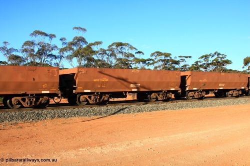 100731 03086
WOE type iron ore waggon WOE 33430 is one of a batch of one hundred and forty one built by United Group Rail WA between November 2005 and April 2006 with serial number 950142-135 and fleet number 8929 for Koolyanobbing iron ore operations, empty train arriving at Binduli Triangle, July 31, 2010.
Keywords: WOE-type;WOE33430;United-Group-Rail-WA;950142-135;