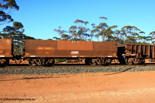 100731 03120
WOE type iron ore waggon WOE 30259 is one of a batch of one hundred and thirty built by Goninan WA between March and August 2001 with serial number 950092-009 and fleet number 609 for Koolyanobbing iron ore operations, empty train arriving at Binduli Triangle, July 31, 2010.
Keywords: WOE-type;WOE30259;Goninan-WA;950092-009;