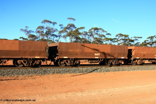 100731 03135
WOE type iron ore waggon WOE 31070 is one of a batch of one hundred and thirty built by Goninan WA between March and August 2001 with serial number 950092-060 and fleet number 656 for Koolyanobbing iron ore operations, empty train arriving at Binduli Triangle, July 31, 2010.
Keywords: WOE-type;WOE31070;Goninan-WA;950092-060;
