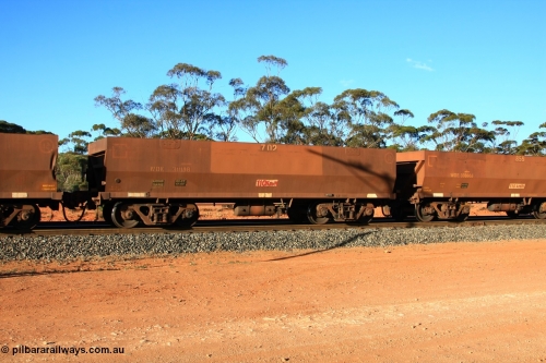 100731 03150
WOE type iron ore waggon WOE 31119 is one of a batch of one hundred and thirty built by Goninan WA between March and August 2001 with serial number 950092-109 and fleet number 702 for Koolyanobbing iron ore operations with PORTMAN painted out and the load revised to 82.5 tonnes, empty train arriving at Binduli Triangle, July 31, 2010.
Keywords: WOE-type;WOE31119;Goninan-WA;950092-109;