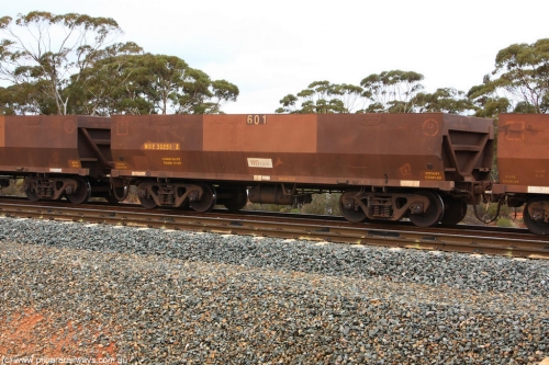 100822 5856
WOE type iron ore waggon WOE 30251 is leader of a batch of one hundred and thirty built by Goninan WA between March and August 2001 with serial number 950092-001 and fleet number 601 for Koolyanobbing iron ore operations, Binduli Triangle August 22, 2010.
Keywords: WOE-type;WOE30251;Goninan-WA;950092-001;