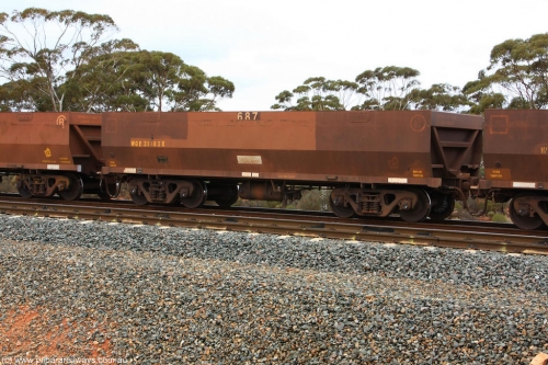 100822 5858
WOE type iron ore waggon WOE 31103 is one of a batch of one hundred and thirty built by Goninan WA between March and August 2001 with serial number 950092-093 and fleet number 687 for Koolyanobbing iron ore operations, Binduli Triangle August 22, 2010.
Keywords: WOE-type;WOE31103;Goninan-WA;950092-093;
