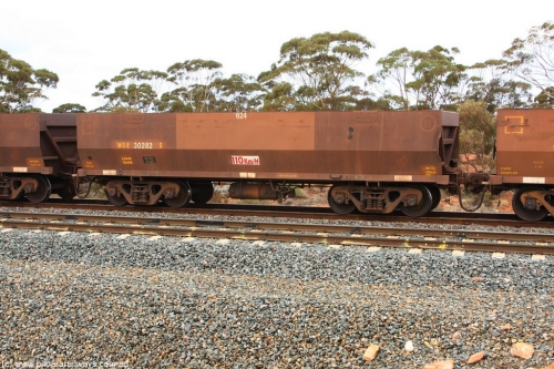100822 5871
WOE type iron ore waggon WOE 30282 is one of a batch of one hundred and thirty built by Goninan WA between March and August 2001 with serial number 950092-032 and fleet number 624 for Koolyanobbing iron ore operations, Binduli Triangle August 22, 2010.
Keywords: WOE-type;WOE30282;Goninan-WA;950092-032;