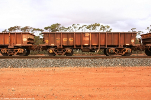 100822 5935
WOA type iron ore waggon WOA 31310 is one of a batch of thirty nine built by WAGR Midland Workshops between 1970 and 1971 with fleet number 206 for Koolyanobbing iron ore operations, with a 75 ton and 1018 ft³ capacity, Binduli Triangle August 22, 2010.
Keywords: WOA-type;WOA31310;WAGR-Midland-WS;
