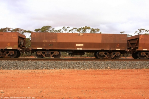 100822 5974
WOE type iron ore waggon WOE 33240 is one of a batch of twenty seven built by Goninan WA between September and October 2002 with serial number 950103-007 and fleet number 739 for Koolyanobbing iron ore operations, Binduli Triangle August 22, 2010.
Keywords: WOE-type;WOE33240;Goninan-WA;950103-007;