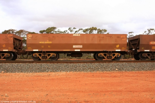 100822 5998
WOE type iron ore waggon WOE 33452 is one of a batch of seventeen built by United Group Rail WA between July and August 2008 with serial number 950209-016 and fleet number 8943 for Koolyanobbing iron ore operations, Binduli Triangle August 22, 2010.
Keywords: WOE-type;WOE33452;United-Group-Rail-WA;950209-016;