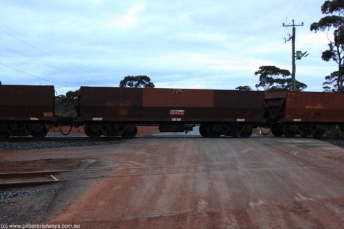 100822 6297
WOE type iron ore waggon WOE 31143 is one of a batch of fifteen built by Goninan WA between April and May 2002 with fleet number 725 for Koolyanobbing iron ore operations, on empty train 1416 at Hampton, August 22, 2010.
Keywords: WOE-type;WOE31143;Goninan-WA;