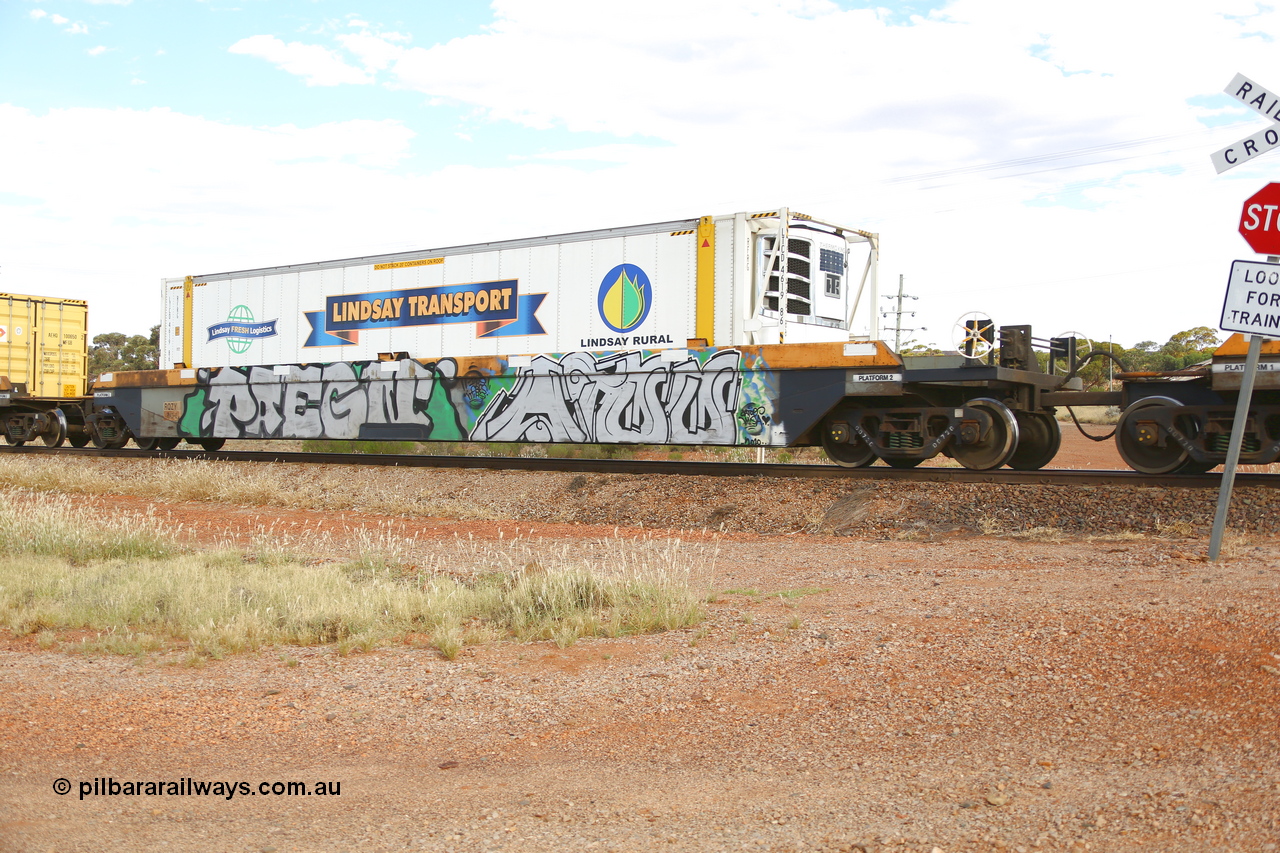 210407 9856
Parkeston, 2MP5 intermodal train, RQZY 7062, platform 2 with a Lindsay Transport 46' RFRG type reefer container LTCD 461986. The RQZY type is a five unit bar coupled well container waggon built as one of a batch of thirty two by Goninan NSW for National Rail in 1995/96.
Keywords: RQZY-type;RQZY7062;Goninan-NSW;