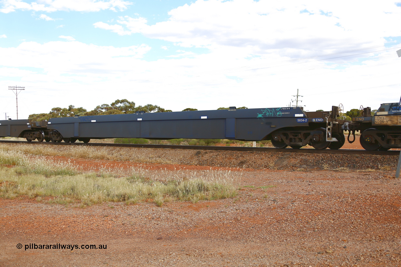 210407 9912
Parkeston, 2MP5 intermodal train, CQWY type well waggon CQWY 5034 well 2, the well waggon pairs were built by Bluebird Rail Operations SA in a batch of sixty pairs in 2008 for CFCLA.
Keywords: CQWY-type;CQWY5034;CFCLA;Bluebird-Rail-Operations-SA;