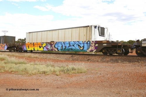 210407 9862
Parkeston, 2MP5 intermodal train, RRRY 7017, platform with 46' 6