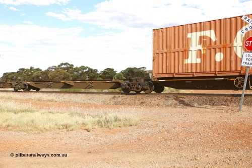 210407 9907
Parkeston, 2MP5 intermodal train, RRQY type articulated five-unit container waggon set RRQY 8316 platform 4, built by Qiqihar Rollingstock Works in China as part of a forty one unit order in 2005/06 for Pacific National.
Keywords: RRQY-type;RRQY8316;Qiqihar-Rollingstock-Works-China;