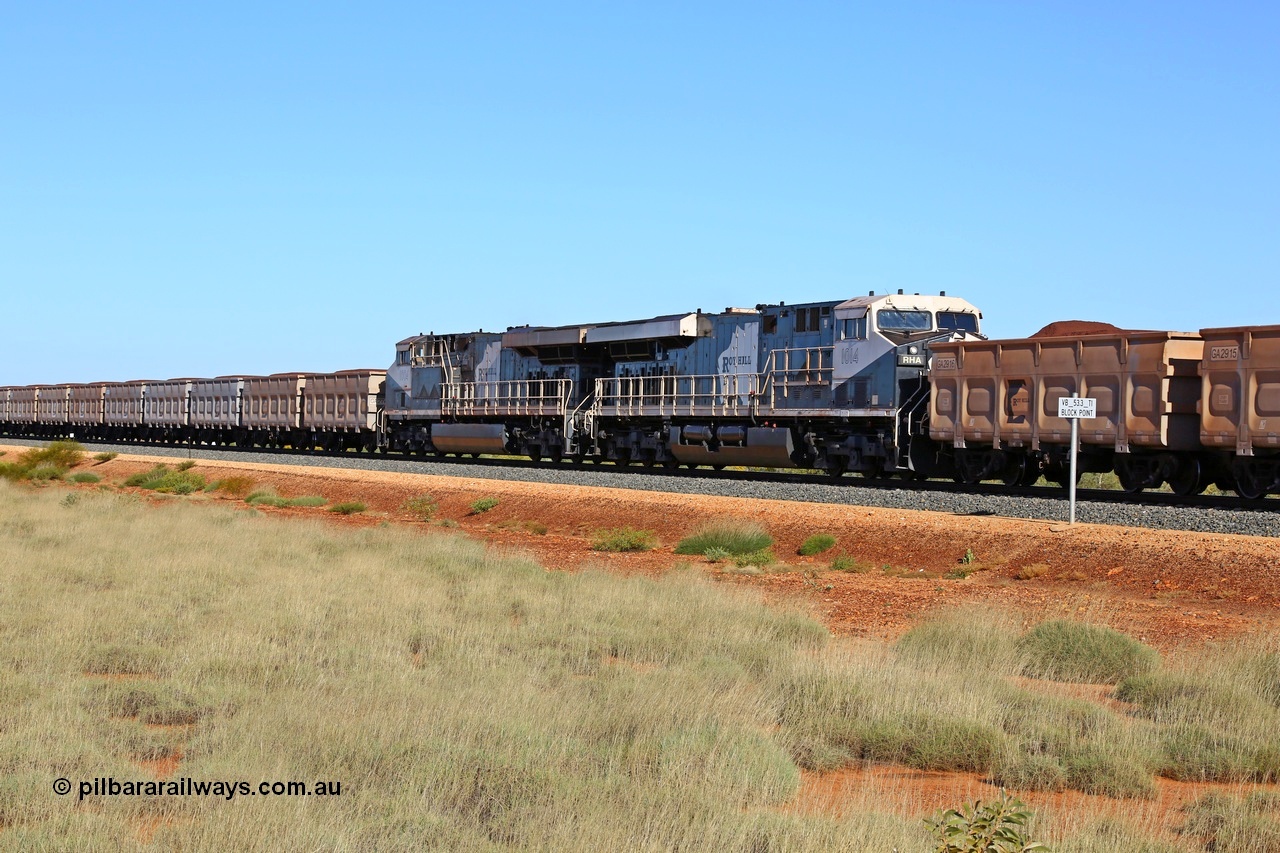 180615 1513
Indee Station road grade crossing 53.3 km, loaded Roy Hill mid-train units General Electric built ES44ACi model RHA 1014 serial 62586 and sister unit RHA 1004. [url=https://goo.gl/maps/teDNtwntmYR2]GeoData[/url]. 15th June 2018.
Keywords: ES44ACi;GE;RHA1014;62586;